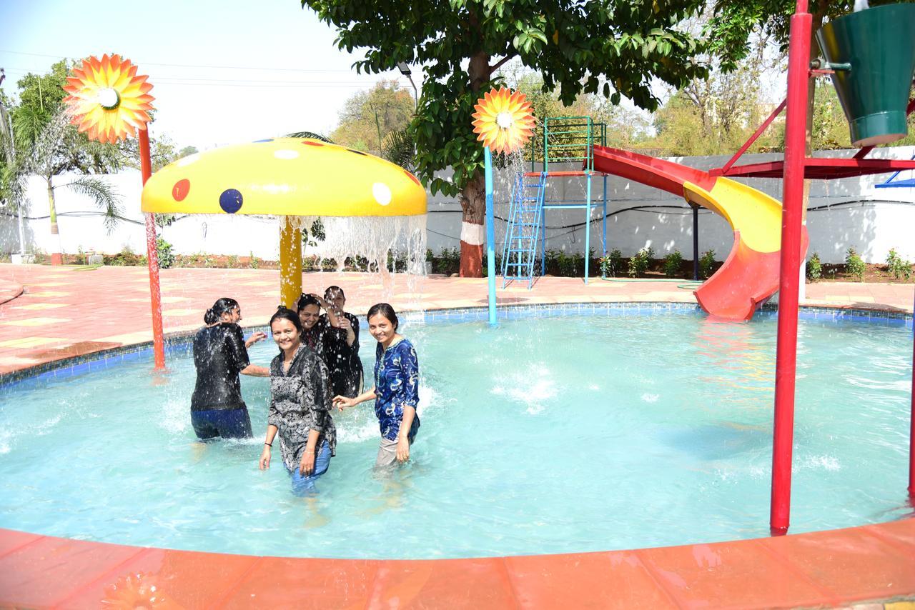 River Touch Resort 锡尔瓦萨 外观 照片