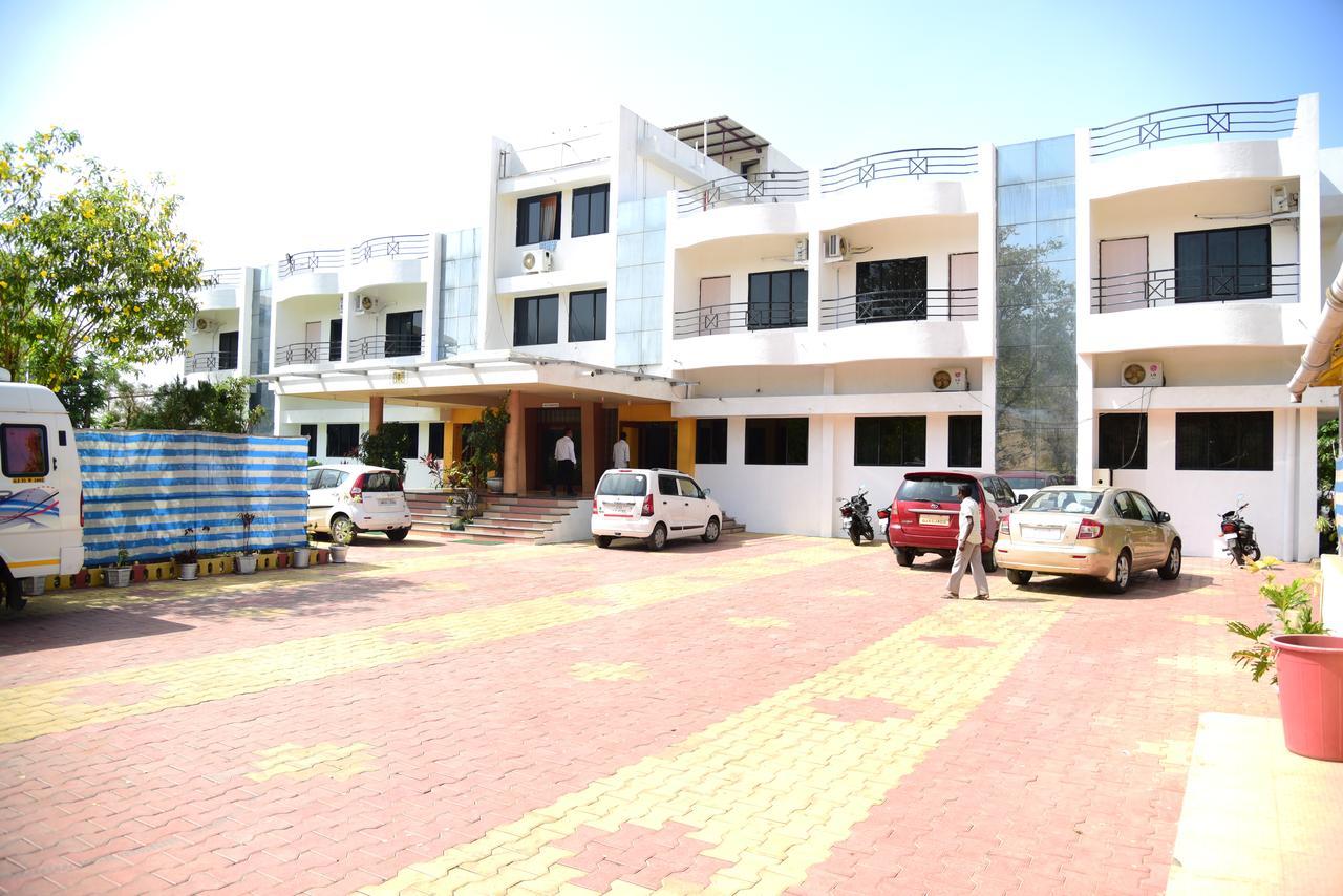 River Touch Resort 锡尔瓦萨 外观 照片